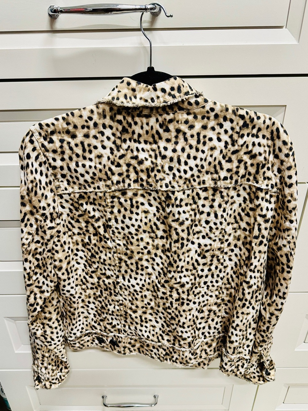 Tommy Bahama Linen Raw Edge Leopard Print Jacket in Beige and Black - Picture 3 of 4